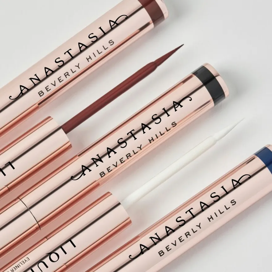 Anastasia Beverly Hills Liquid Liner silmänrajausväri 2,4 ml