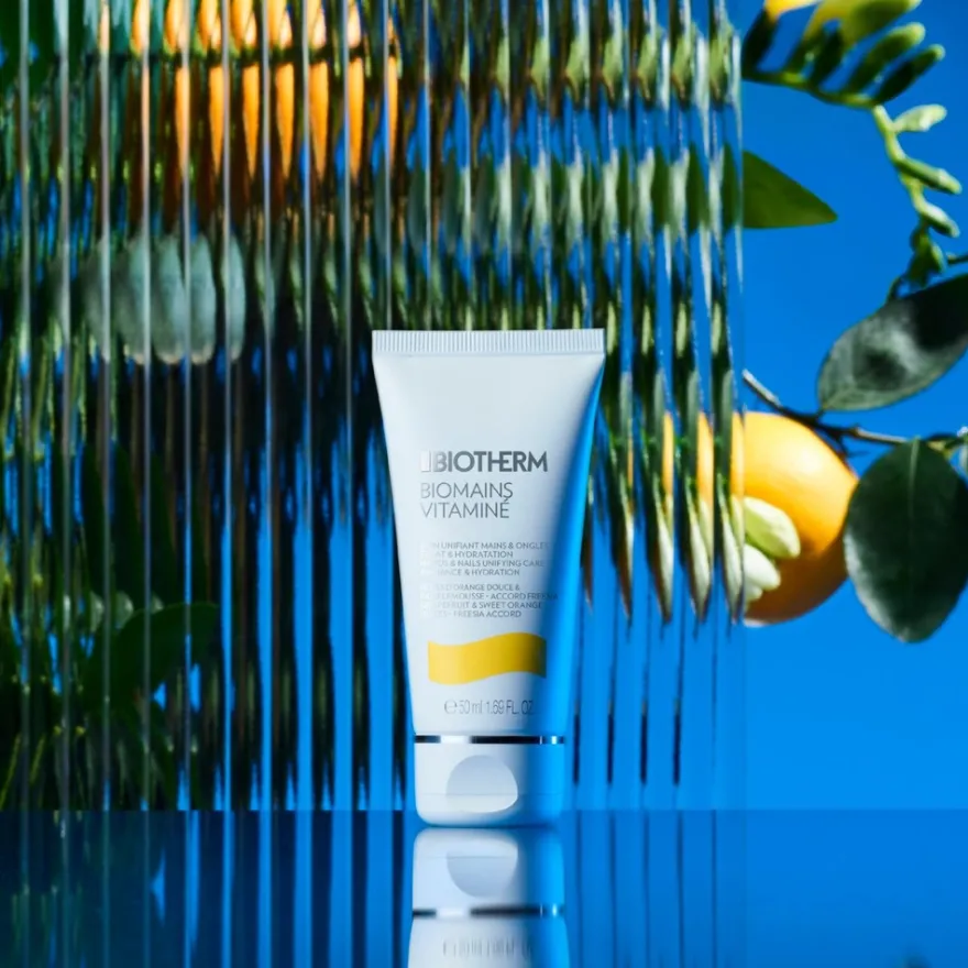 Biotherm Biomains Vitaminé Moisturizing Hand Cream käsivoide 50 ml