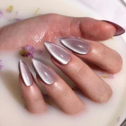 Bluesky Gel Polish Cat Eye UV-LED kovetteinen magneettigeelilakka 10ml