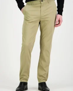 BOSS tapered chino 50510917