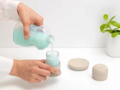 Brabantia SinkSide saippuaa annosteleva tiskiharja