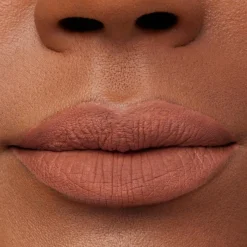 BUXOM Full On Plumping Lipstick mattahuulipuna 3,5ml