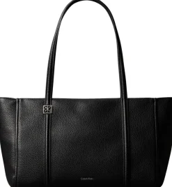 Calvin Klein Emblem hw tote olkakassi