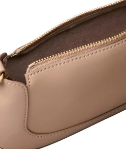 Calvin Klein Hardware zip olkalaukku