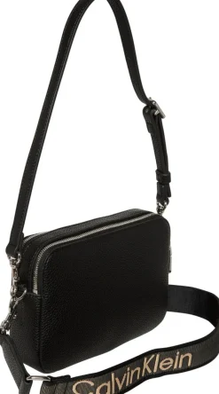 Calvin Klein Webbing 2 strap kameralaukku