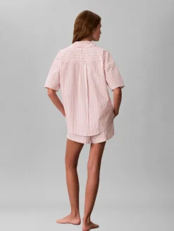 Calvin Klein yöshortsit