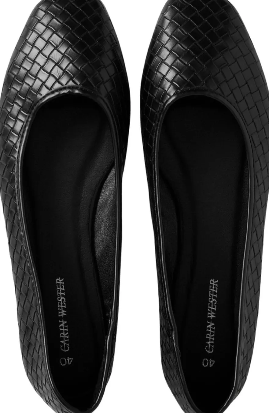 Carin Wester punottu ballerina