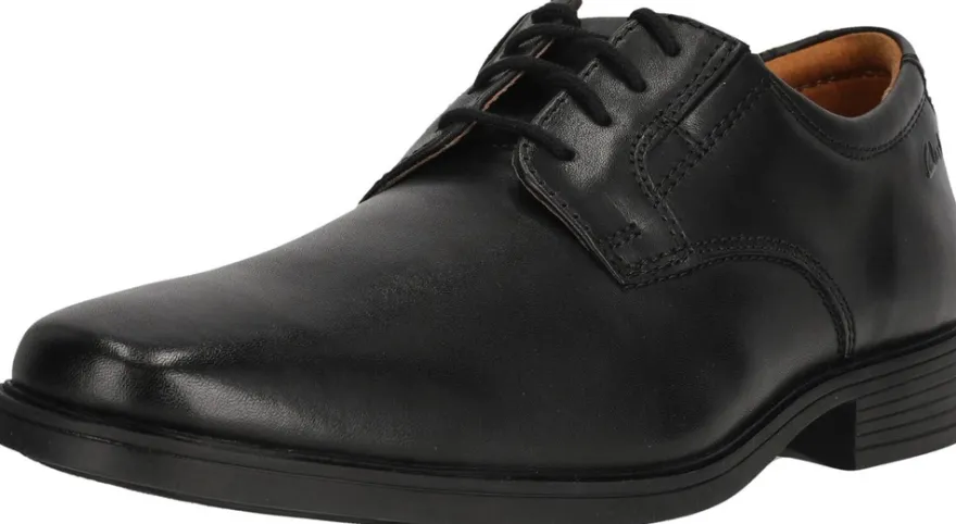 Clarks Tilden Plain pukukengät