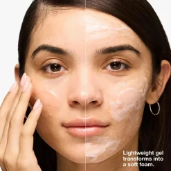 Clinique Moisture Surge Exfoliating Glow Cleanser kuoriva puhdistusgeeli kasvoille 125 ml