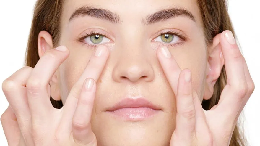 Clinique Moisture Surge Eye 96h Hydro-Filler Concentrate silmänympärysvoide 15 ml