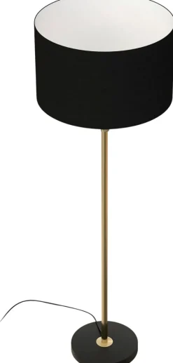 Design by Grönlund Hitch lattiavalaisin