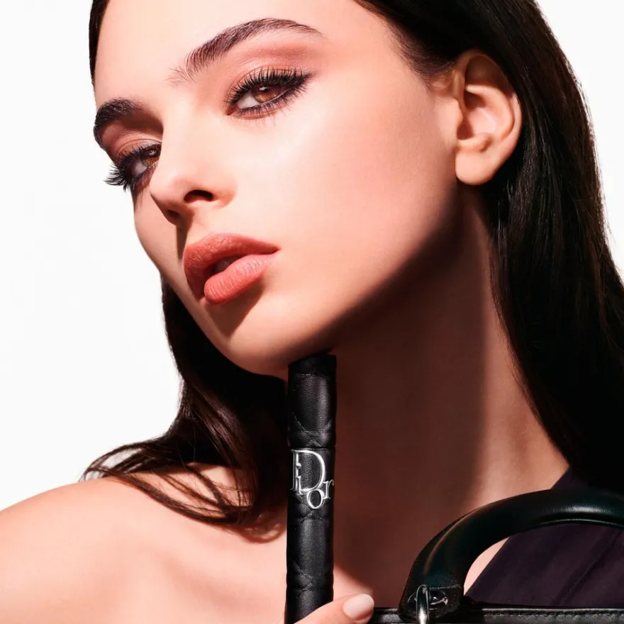 DIOR Diorshow Liquid Liner Ultra-Precise Felt-Tip Eyeliner – Intense Waterproof Color silmänrajauskynä 0.55 ml
