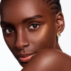 DIOR Forever Glow Luminizer Highlighter Infused with Hyaluronic Acid korostuspuuteri 6 g
