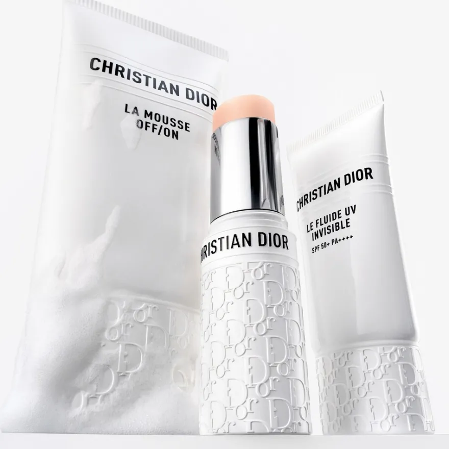 DIOR Hydrating Invisible UV Fluid SPF 50+ PA++++ Invisible UV Protection Fluid aurinkosuoja 30 ml