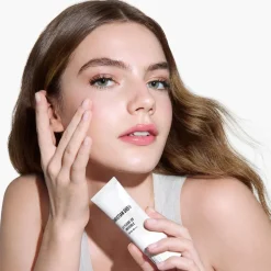 DIOR Hydrating Invisible UV Fluid SPF 50+ PA++++ Invisible UV Protection Fluid aurinkosuoja 30 ml