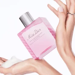 DIOR Miss Dior Indulgent Shower Gel with Rose Water 175 ml suihkugeeli