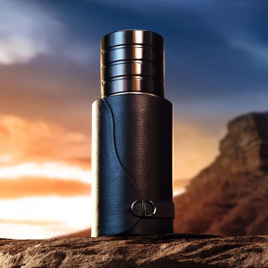 Dior Sauvage Spray For The Wild Limited Edition Bottle and Case 30 ml tuoksu + kotelo