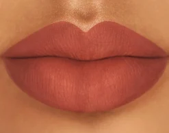 Dolce & Gabbana Everkiss Soft Matte Liquid Lipstick huulipuna 5 ml