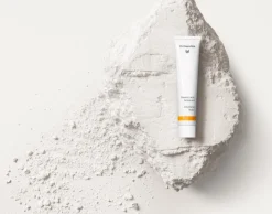 Dr. Hauschka Cleansing Balm puhdistusbalmi 75 ml