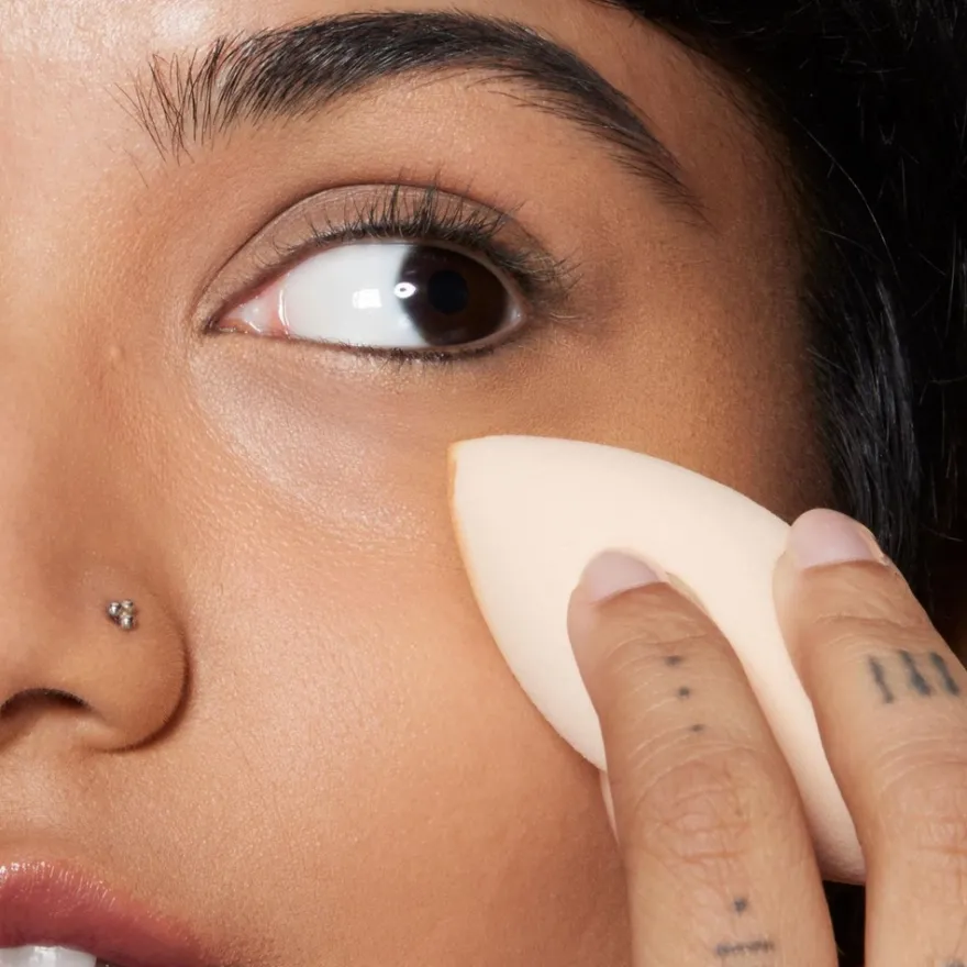 e.l.f. cosmetics Concealer Sponge meikkisieni