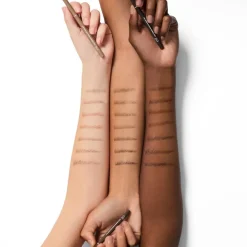 e.l.f. cosmetics Holy Strokes Micro-Fine Brow Pen kulmakynä 0,05 g