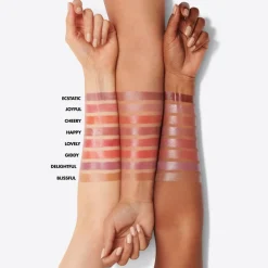 e.l.f. cosmetics Hydrating Core Lip Shine sävytetty huulivoide 2,8 g
