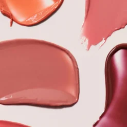 e.l.f. cosmetics Hydrating Core Lip Shine sävytetty huulivoide 2,8 g