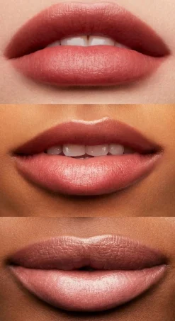 e.l.f. cosmetics Hydrating Core Lip Shine sävytetty huulivoide 2,8 g