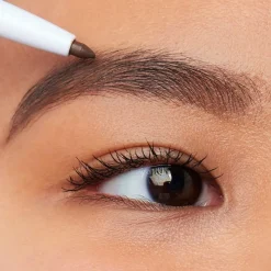 e.l.f. cosmetics Instant Lift Brow Pencil kulmakynä 0,2 g