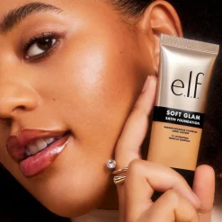 e.l.f. cosmetics Soft Glam Satin Foundation meikkivoide 30 ml