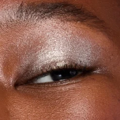 e.l.f. Fine as Fleck Glitter Eyeshadow luomiväri 1,8 g