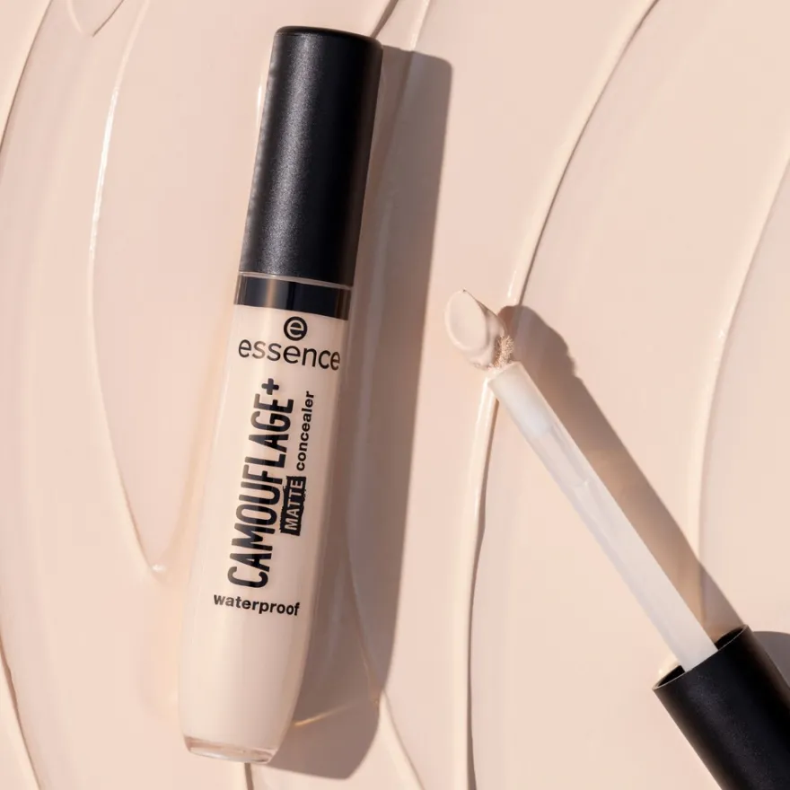 essence CAMOUFLAGE+ MATTE concealer 90 8 ml