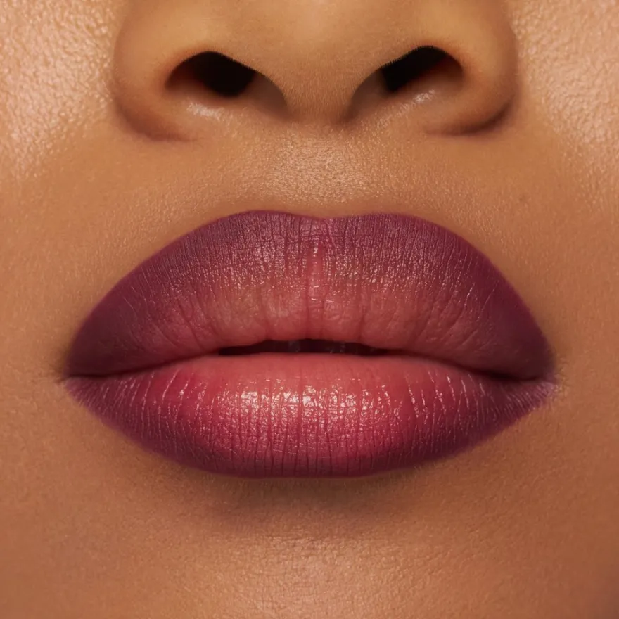 essence 8h matte comfort lipliner 04 Rosy Nude 0.3 g