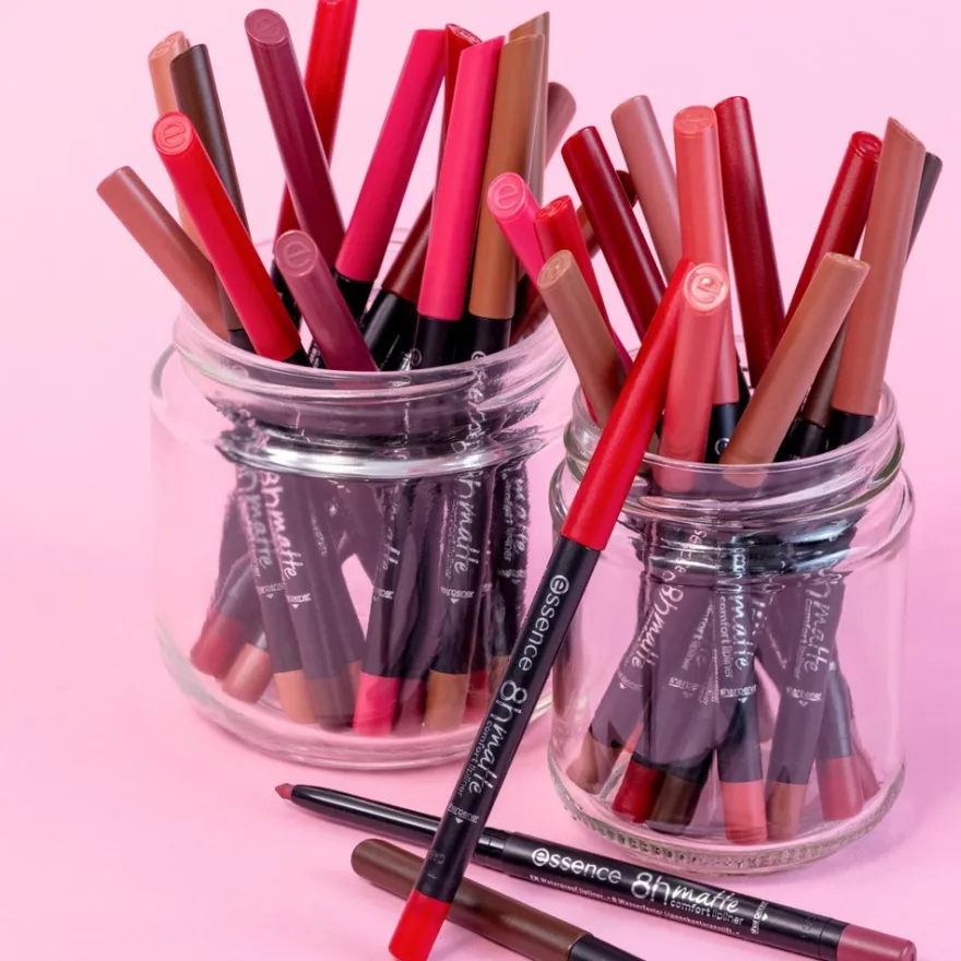 essence 8h matte comfort lipliner 04 Rosy Nude 0.3 g