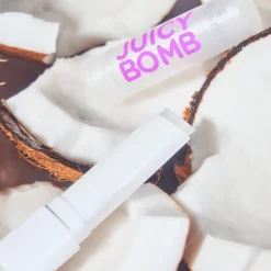 essence JUICY BOMB glossy butter balm 06 Wake Me Up Before You Coco 2.5 g