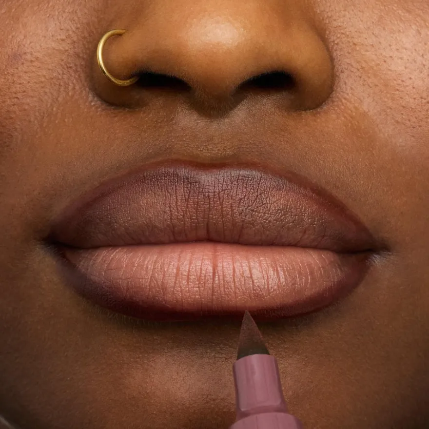 essence line n' STAIN! TATTOO LIP LINER 02 Must Have Brown 2.5 ml