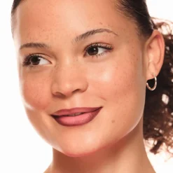 essence line n' STAIN! TATTOO LIP LINER 02 Must Have Brown 2.5 ml