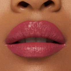 essence satin GLOW luminous shine lipstick 02 Blushin It 3.5 g