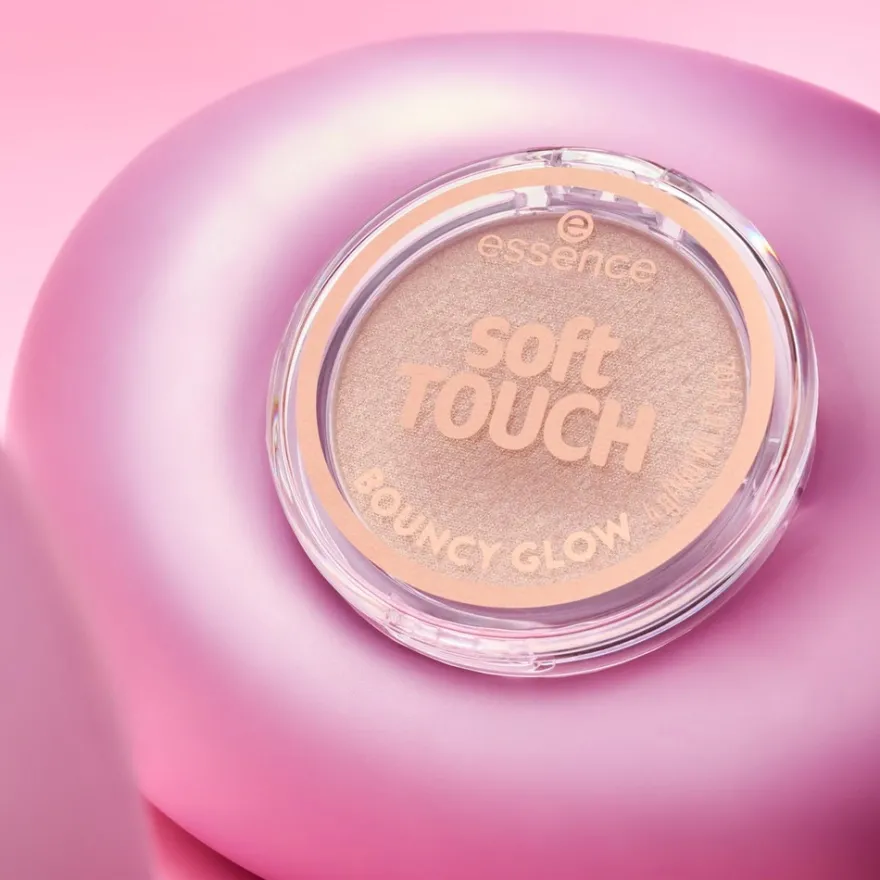 essence soft TOUCH BOUNCY GLOW 10 soft glaze 4 g