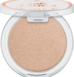 essence soft TOUCH BOUNCY GLOW 10 soft glaze 4 g