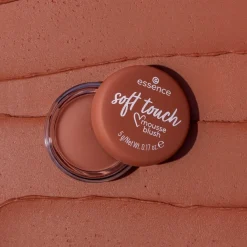 essence soft touch mousse blush 40 Blushing Berry 5 g