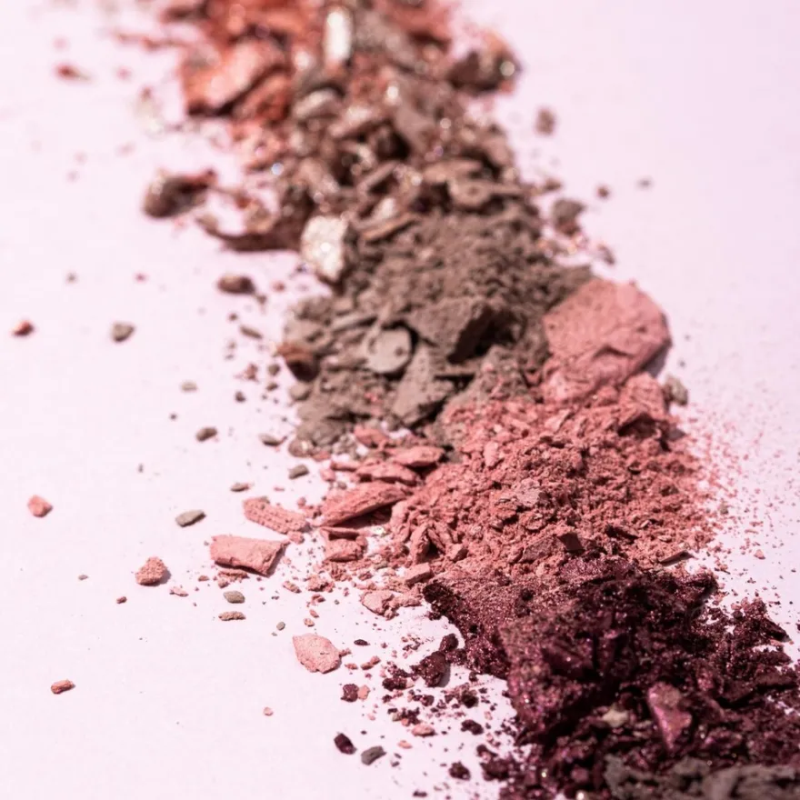 essence the ROSE edition eyeshadow palette 20 Lovely In Rose 10 g