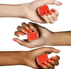 essie 30 bachelorette bash -kynsilakka 13,5 ml