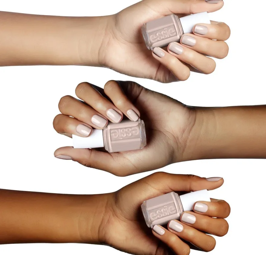 essie 121 Topless & Barefoot -kynsilakka 13,5ml