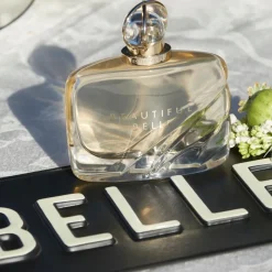 Estée Lauder Beautiful Belle EdP 50 ml tuoksu