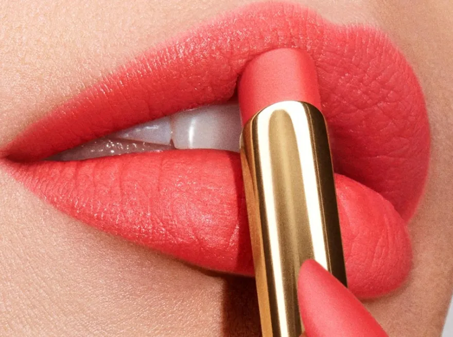 Estée Lauder Pure Color Explicit Vellum Matte Lipstick huulipuna 0,7 g