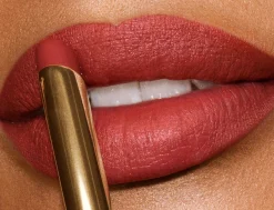 Estée Lauder Pure Color Explicit Vellum Matte Lipstick huulipuna 0,7 g