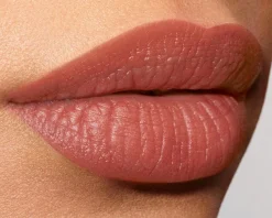 Estée Lauder Pure Color Explicit Vellum Matte Lipstick huulipuna 0,7 g