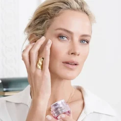 Estée Lauder Resilience Multi-Effect Eye Créme silmänympärysvoide 15 ml
