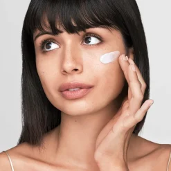 Estée Lauder Revitalizing Supreme Global Anti-Aging CC Creme SPF 10 sävyttävä päivävoide 30 ml